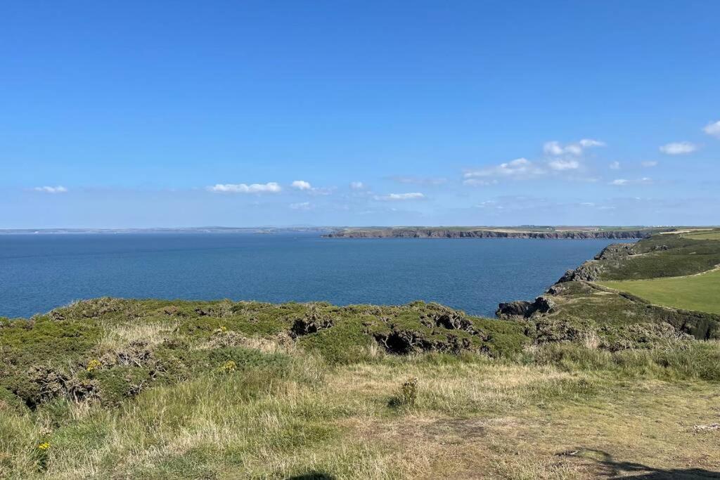 Cottage With Hot Tub In Pembrokeshire هافرفوردوست المظهر الخارجي الصورة