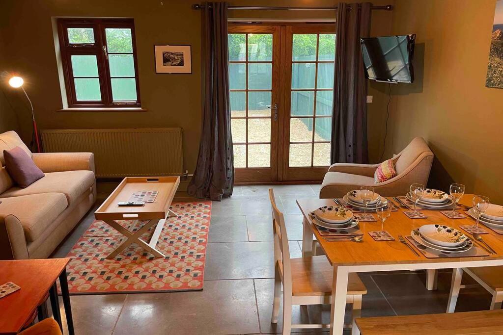 Cottage With Hot Tub In Pembrokeshire هافرفوردوست المظهر الخارجي الصورة