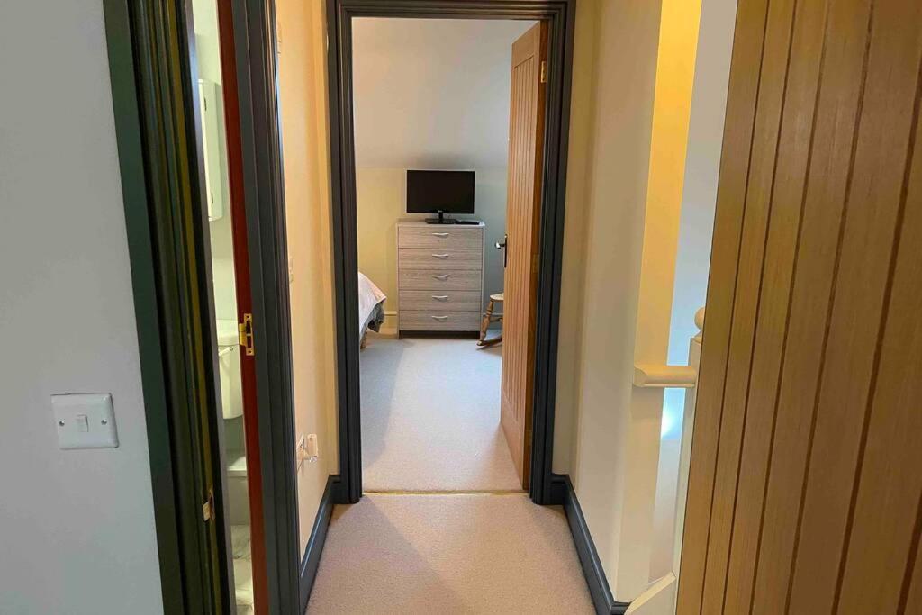 Cottage With Hot Tub In Pembrokeshire هافرفوردوست المظهر الخارجي الصورة