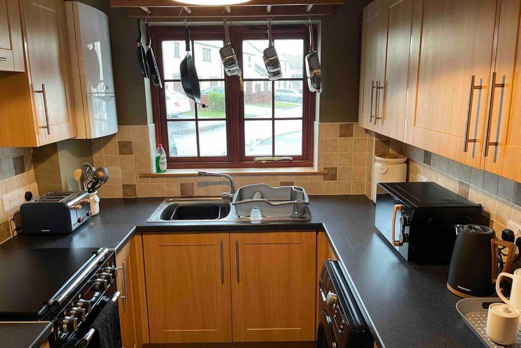 Cottage With Hot Tub In Pembrokeshire هافرفوردوست المظهر الخارجي الصورة